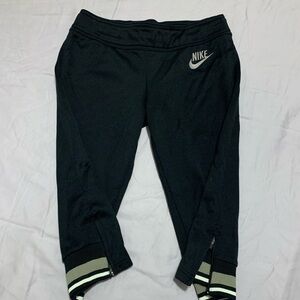 Nike Black Womens Capri Pants with Striped Cuffs Lined Zipper Stretch